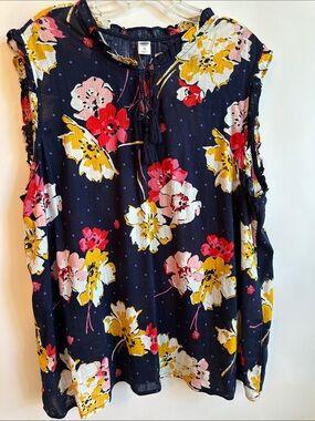 Old Navy Navy Floral Tassel-Front Sleeveless Top